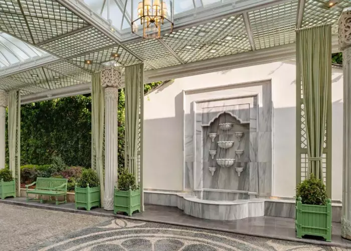 هتل چراغان پالاس کمپینسکی استانبول